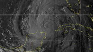 20242692240_GOES16-ABI-FL-01-AL092024-2000x2000.jpg